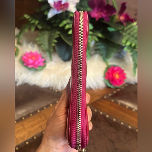 Gucci Soho red leather wallet - Picture 8 of 17